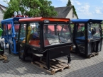 mtz-kabina-mtz80-82-melyna-raudona_1574243750-fff966a21683f83ed13be0312202b8a4.jpg